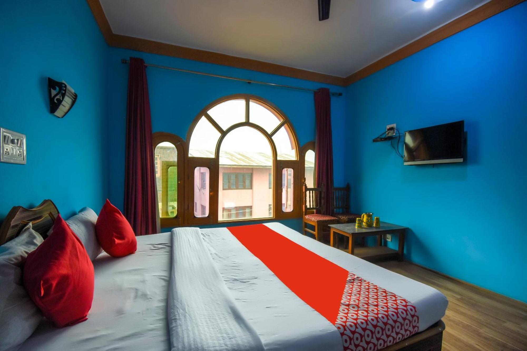 Oyo Hotel New Divine Kashmir Durgjan Exteriér fotografie