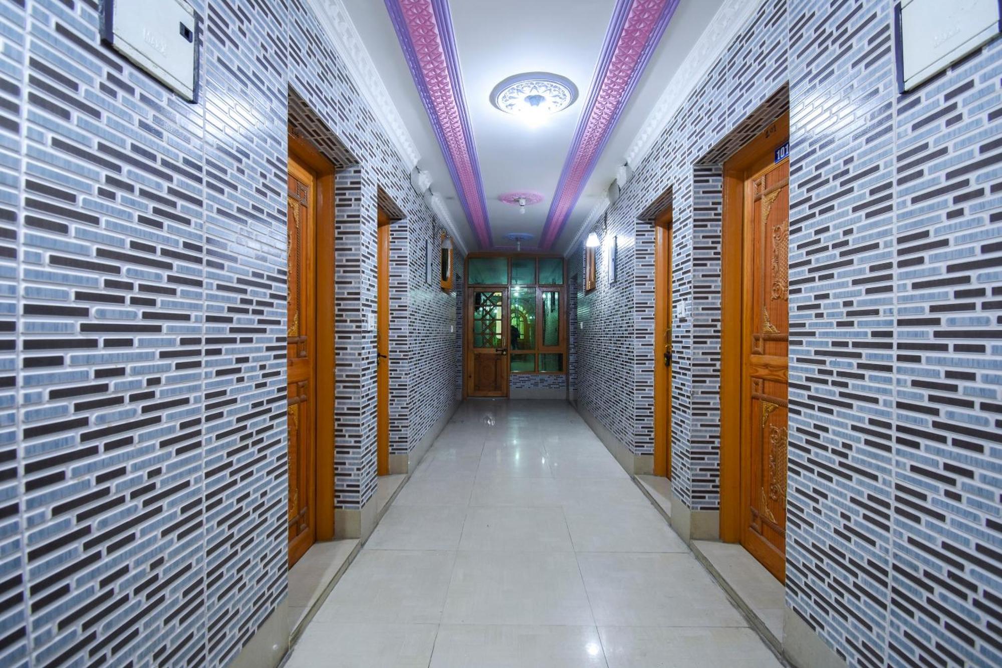 Oyo Hotel New Divine Kashmir Durgjan Exteriér fotografie