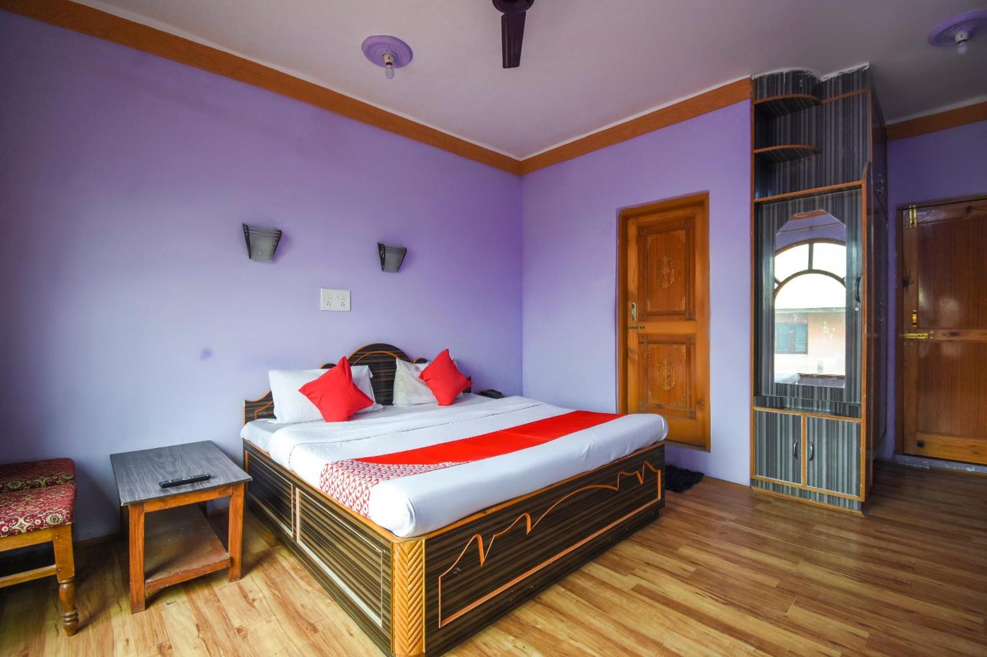 Oyo Hotel New Divine Kashmir Durgjan Exteriér fotografie