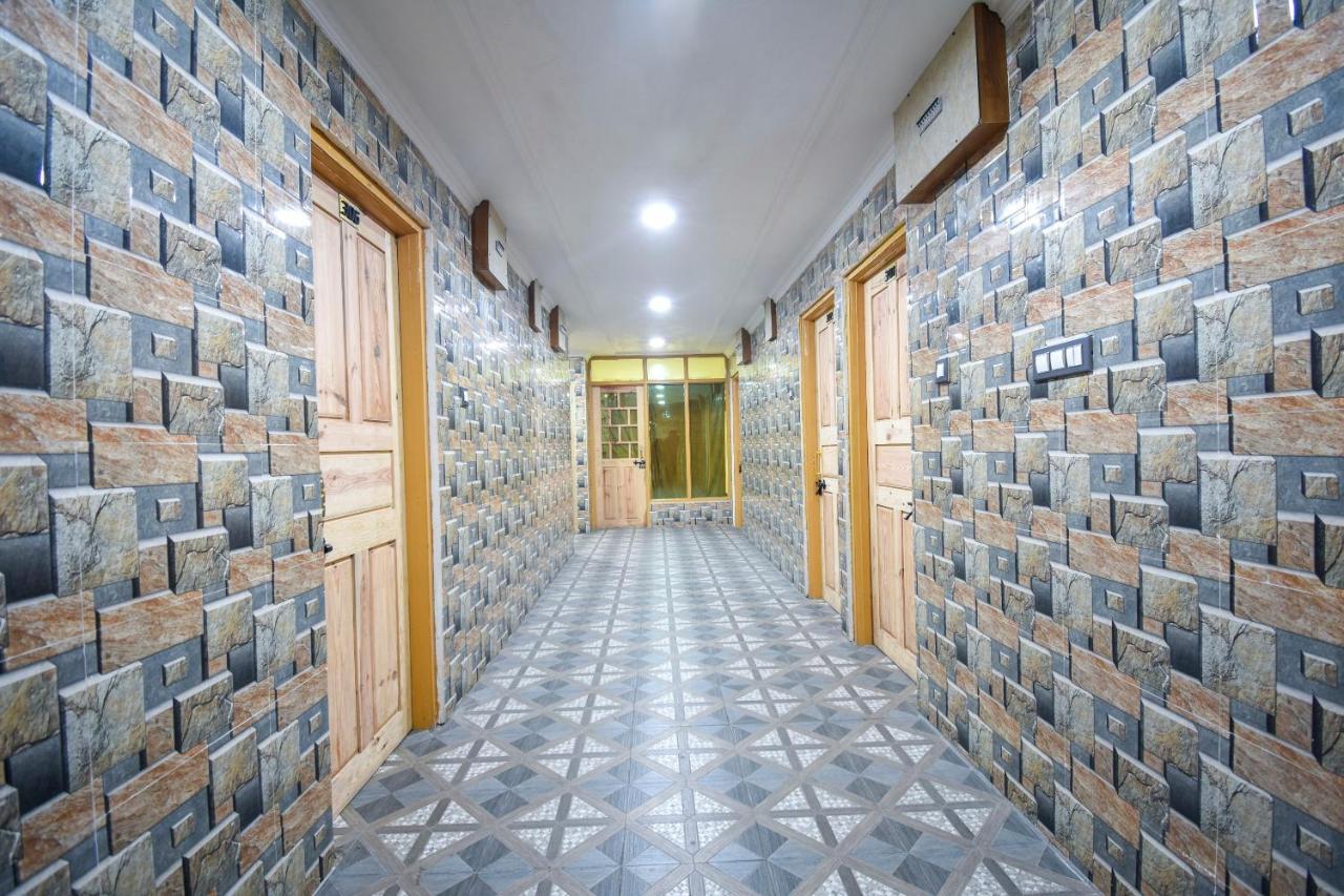 Oyo Hotel New Divine Kashmir Durgjan Exteriér fotografie